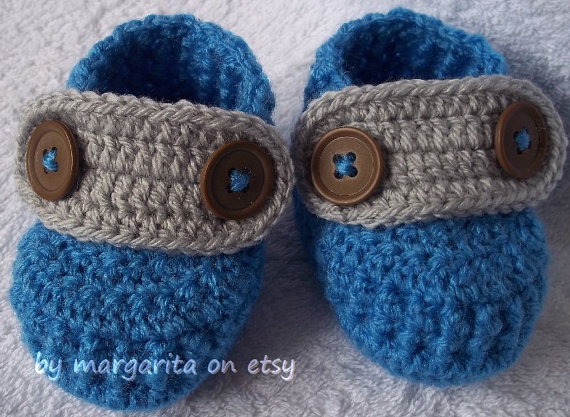 Crochet baby shoes  PinPoint