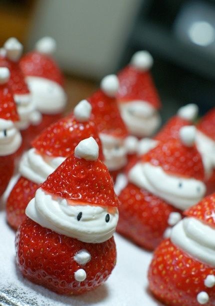 Santa Strawberries @Jill Campa I can see you making these :)