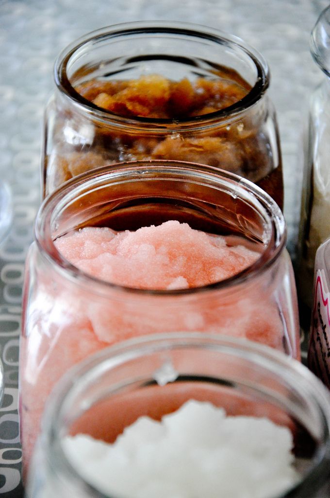 A Year of Sugar Scrubs: 24 Original Recipes for Hand and Foot Scrubs – *Spiced C