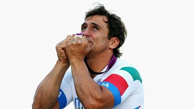 Alex Zanardi wins gold medal!