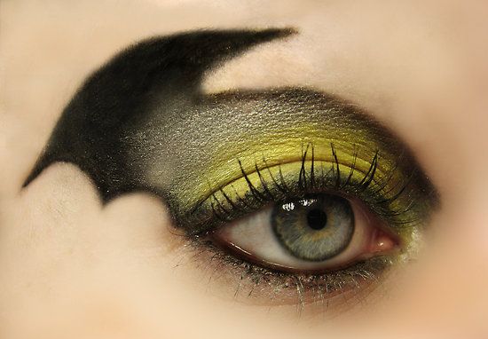 Batman eye makeup chrissty this is how you must do your makeup for halloween!