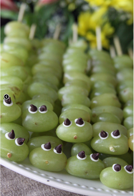 Caterpillar Grape Kabobs!  So cute!