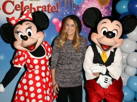 Celebs at the Disney on Ice Lets Celebrate! premiere