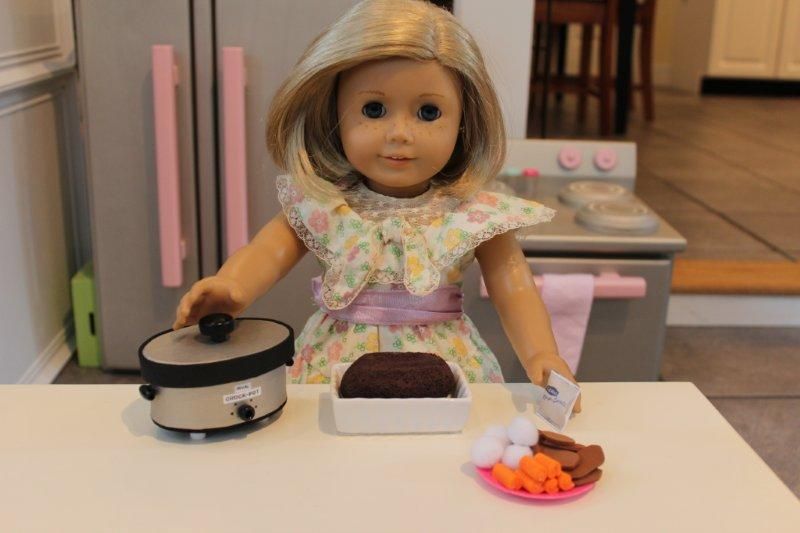 Cute Doll Crock Pot to make for American Girl Dolls