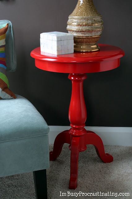 Glossy Side table makeover (HoH92)