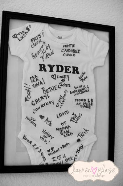 Hospital 'guest book'… I love this idea. (To all my pregnant friends)