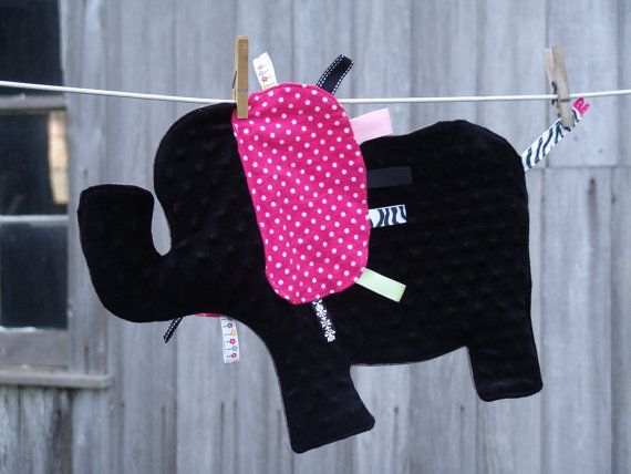 I love these tag blankets    Elephant Tag Blanket by happygrowlucky on Etsy