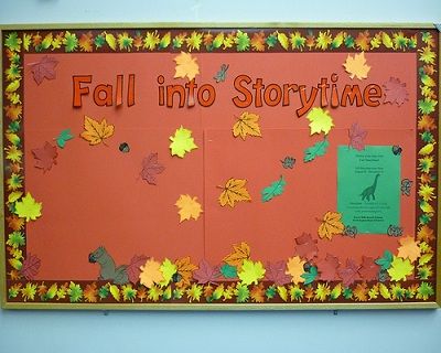 Inexpensive Fall Bulletin Boards for back-to-school #kids #fall #autumn #craft #