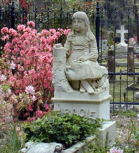 Little Gracie in Bonaventure Cemetery