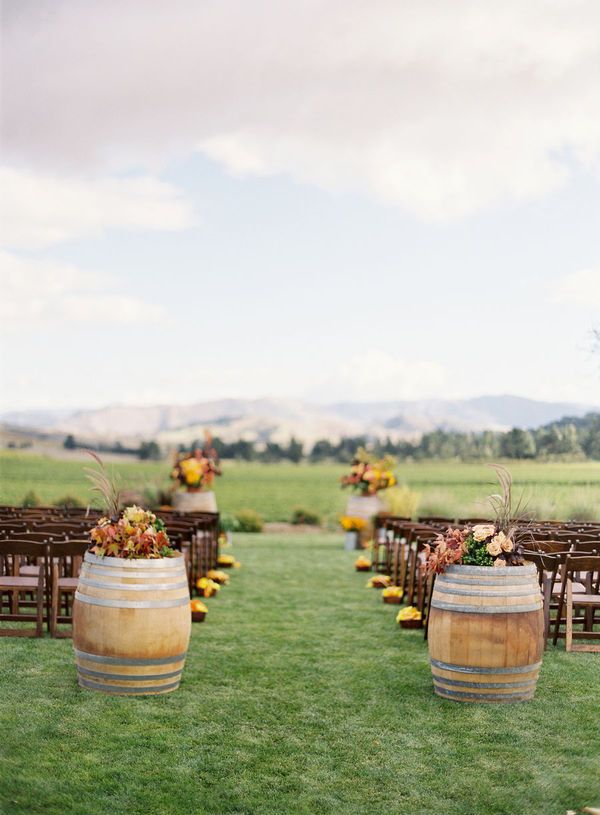 Love this for a fall wedding!