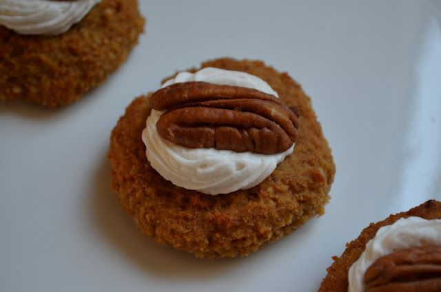 Pumpkin Pie Bites with Maple Coconut Whipped Cream