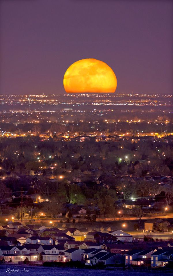 Rising as the Sun sets, tonight's Full Moon could be hard to miss