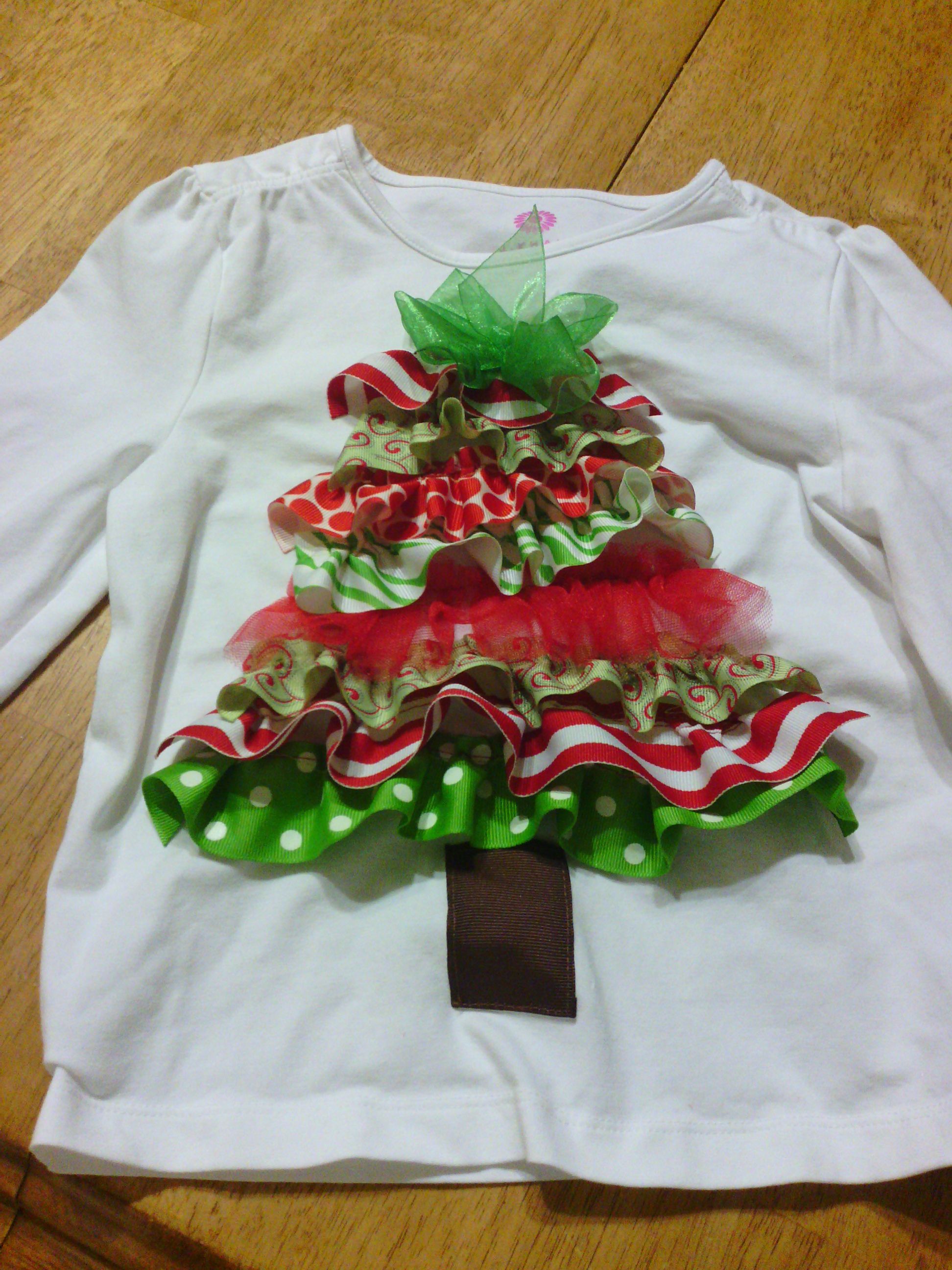 Ruffled ribbon Christmas tree shirt