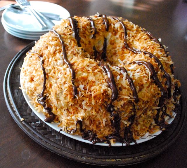 Samoa Bundt Cake. oh yes.