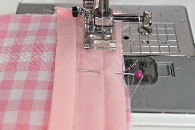 The right way to sew on bias tape. I never knew I was doing it wrong. Now I see