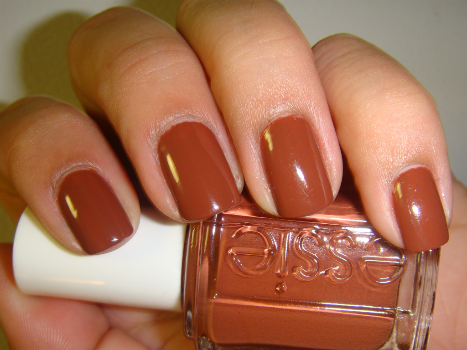 perfect for fall…and who doesn't love a good burnt orange shade?