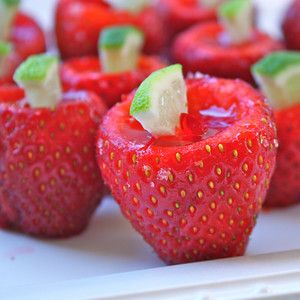 strawberry jello shots