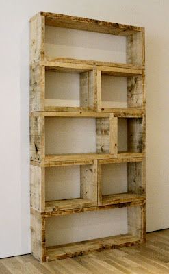 $3 DIY Pallet Bookshelf. this is genuis. bookshelves are expensive.