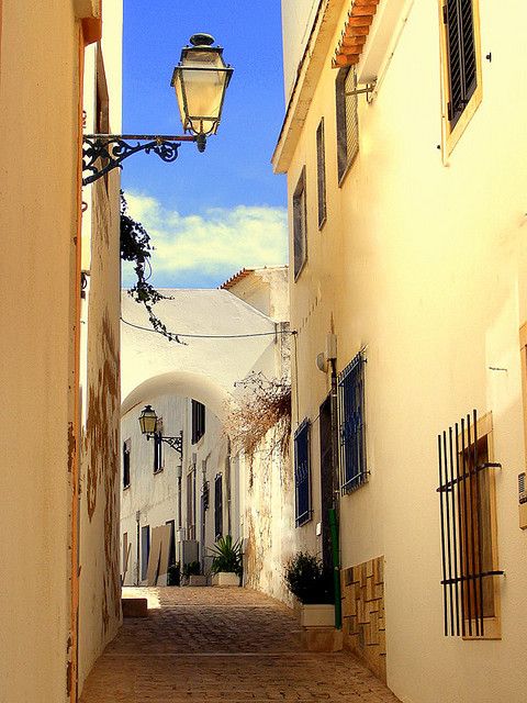 Albufeira, Portugal   (by mujepa)