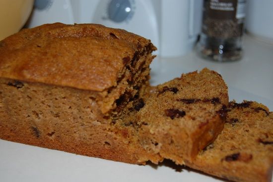 Chocolate chip pumpkin bread — just what my kids would want! #fall #pumpkin #br