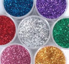 FOR REAL?!? I will have to try this out!     Make Your Own Glitter with salt and