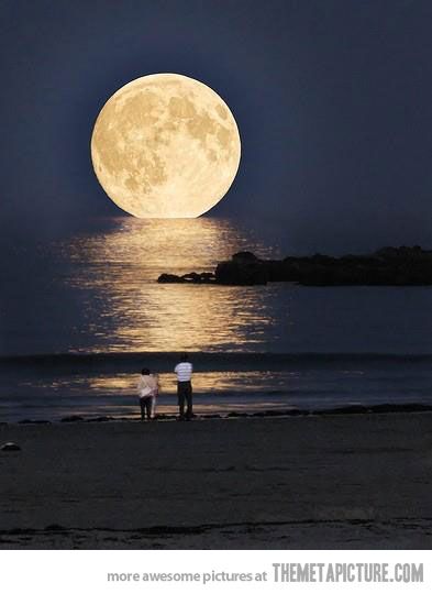 Full moon in Greece…i want to see this someday