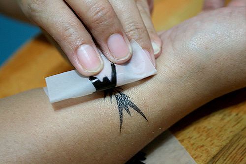 How to Create Your Own Temporary Tattoo: 7 steps (with pictures)