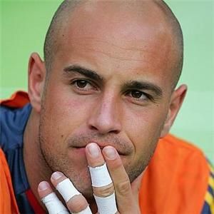 Is Pepe Reina Liverpool FC's best looking player ever?