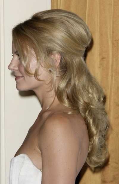 Jennifer Morrisons elegant long hairstyle