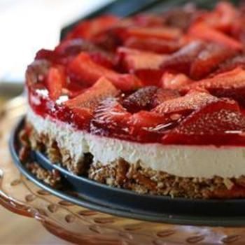 Judy's Strawberry Pretzel Salad