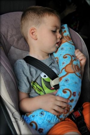 Make these super cute, super easy Seatbelt Pillows before your summer road trip.
