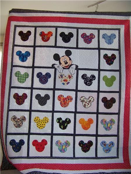 Mickey Mouse quilt- love it!!