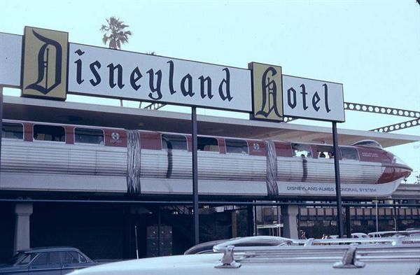 On October 5, 1955, Disneyland Hotel opens to the public in Anaheim, California.
