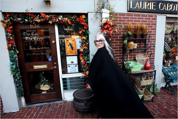 Salem, MA (Official Witch Laurie Cabot)