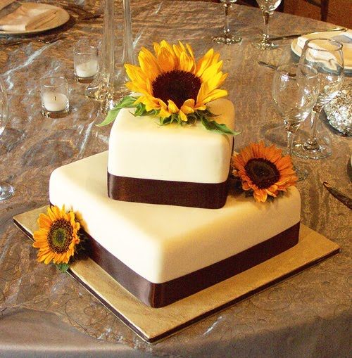 Simple wedding cakes