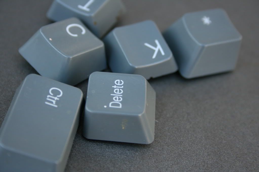 Upcycle an old keyboard by making this fun magnets