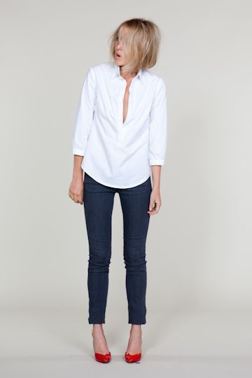 White Shirt / Skinny Jeans / Red Pumps