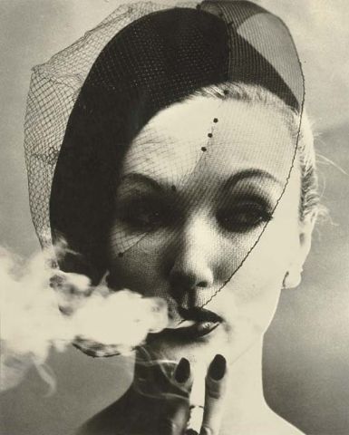 William Klein, Smoke and veil, Paris (Vogue)