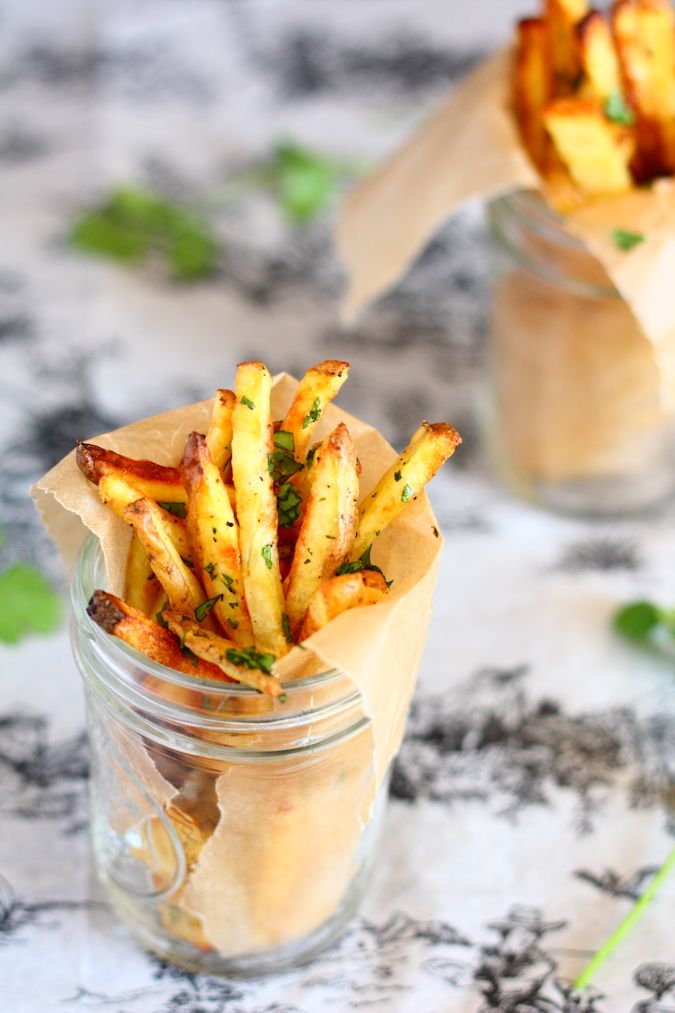 baked garlic cilantro fries – vegan
