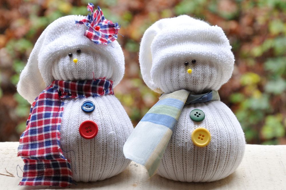 sock snowmen… This is too cute!