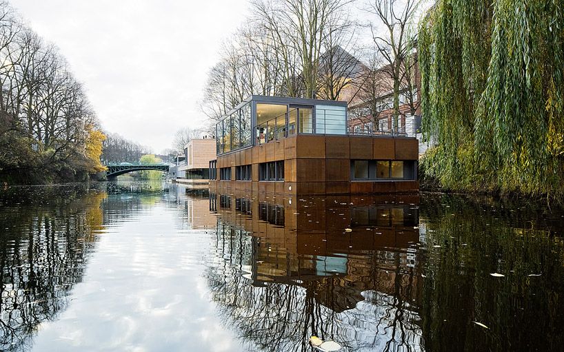 sprenger von der lippe: houseboat on the eilbek canal