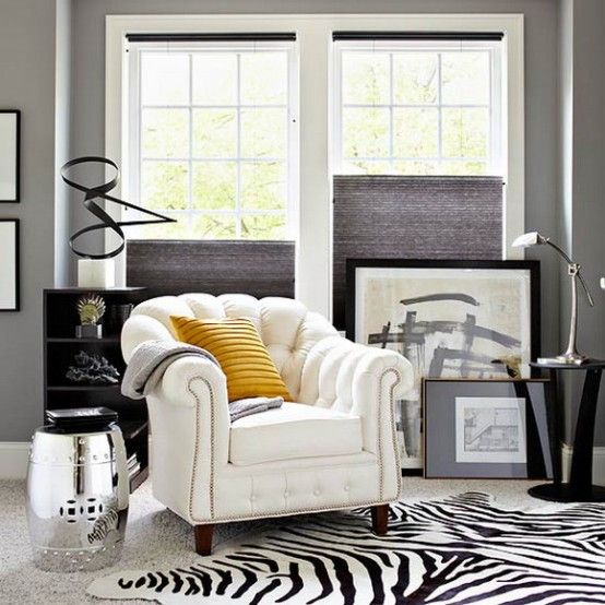 21 Black And White Traditional Living Rooms