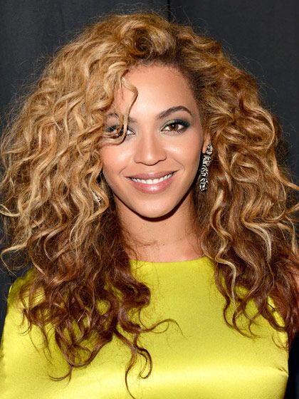 Beyonce: Tight curls and steep layers