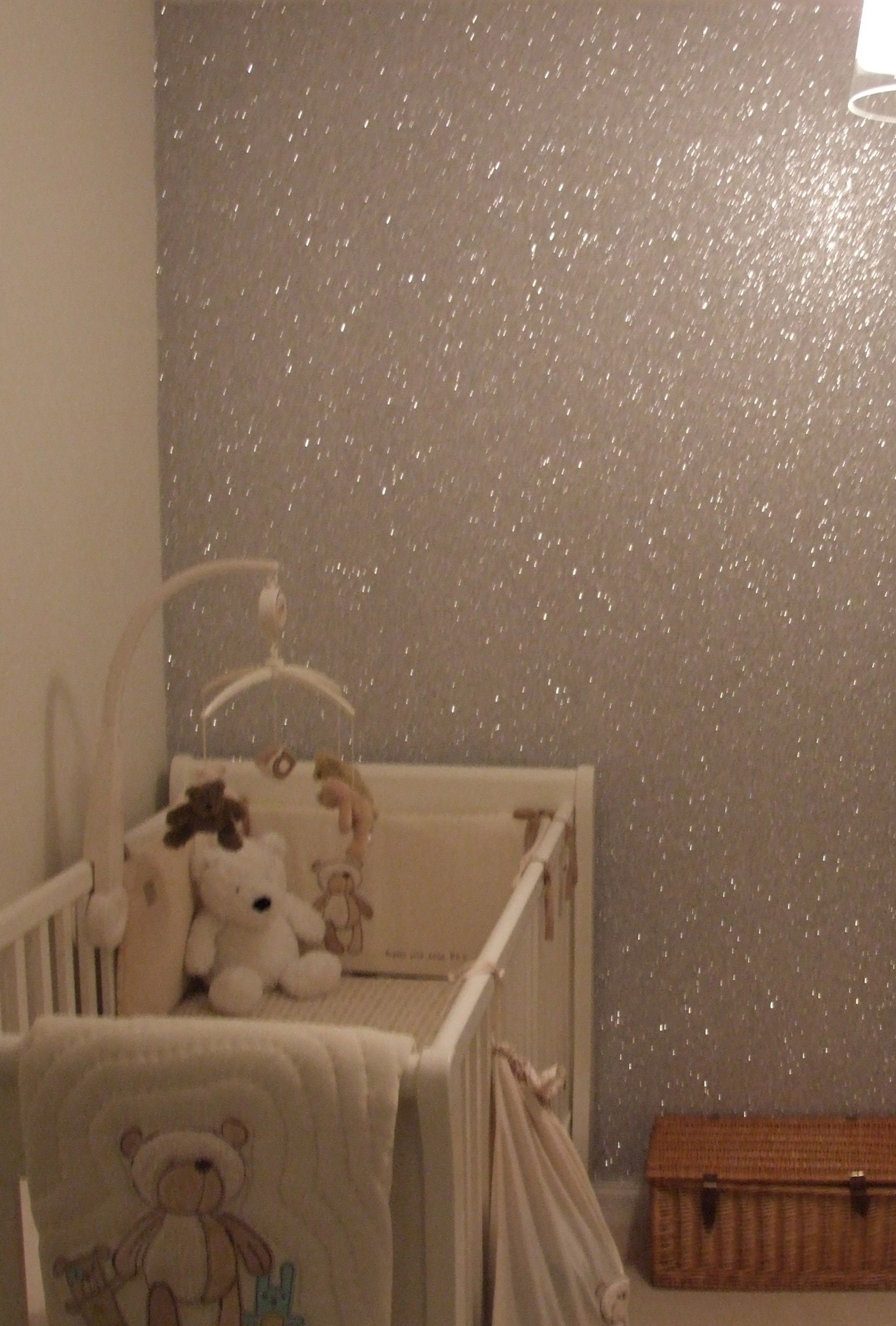 Glitter Wall, HGTV: mix a gallon of glue with glitter, then paint with it, the g