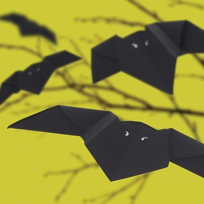 Halloween Craft: Origami Bats