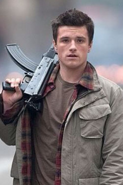 Josh Hutcherson in Red Dawn. So hot!!