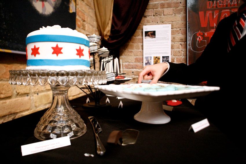 Love the Chicago Flag wedding cake