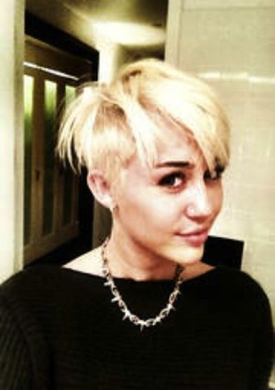 Miley Cyrus chops her locks