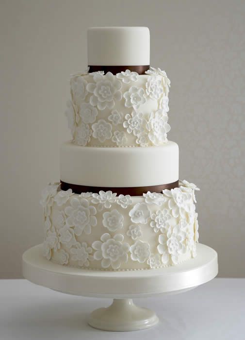 Modern Wedding Cake with a Vintage Floral Flare #Modern #Floral #WeddingCake