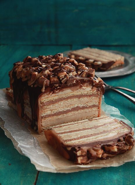 No Bake snickers Cake
